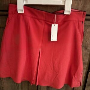NWT Johnnie-O McKenna Box Pleat Performance Skort